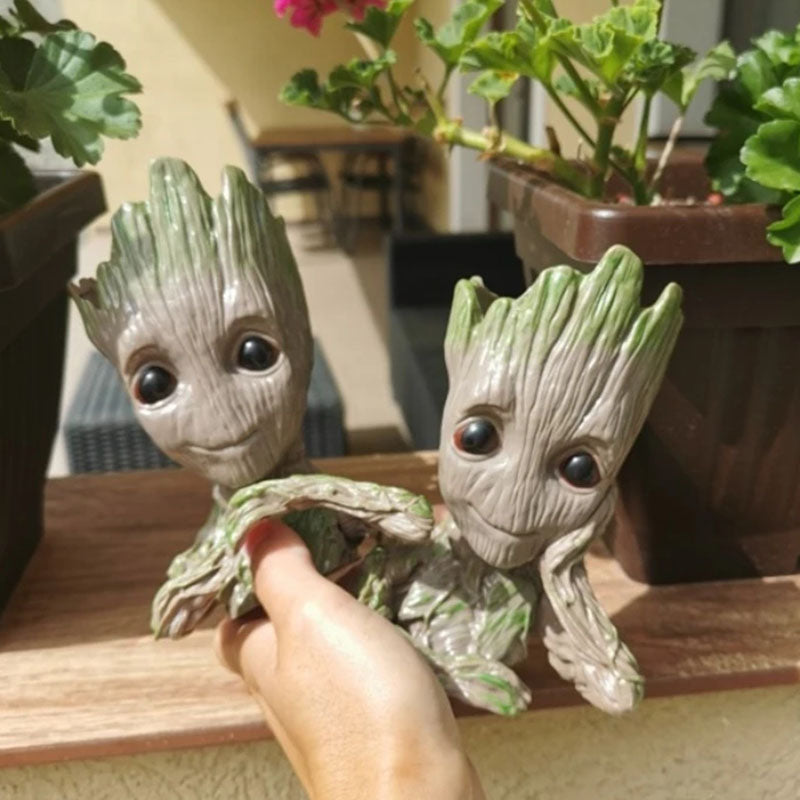 Charming Groot Desk Buddy - Mini Tree Man Decor