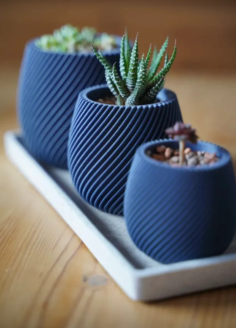 Set of 3 Spiral Pattern Planters with Drainage Holes